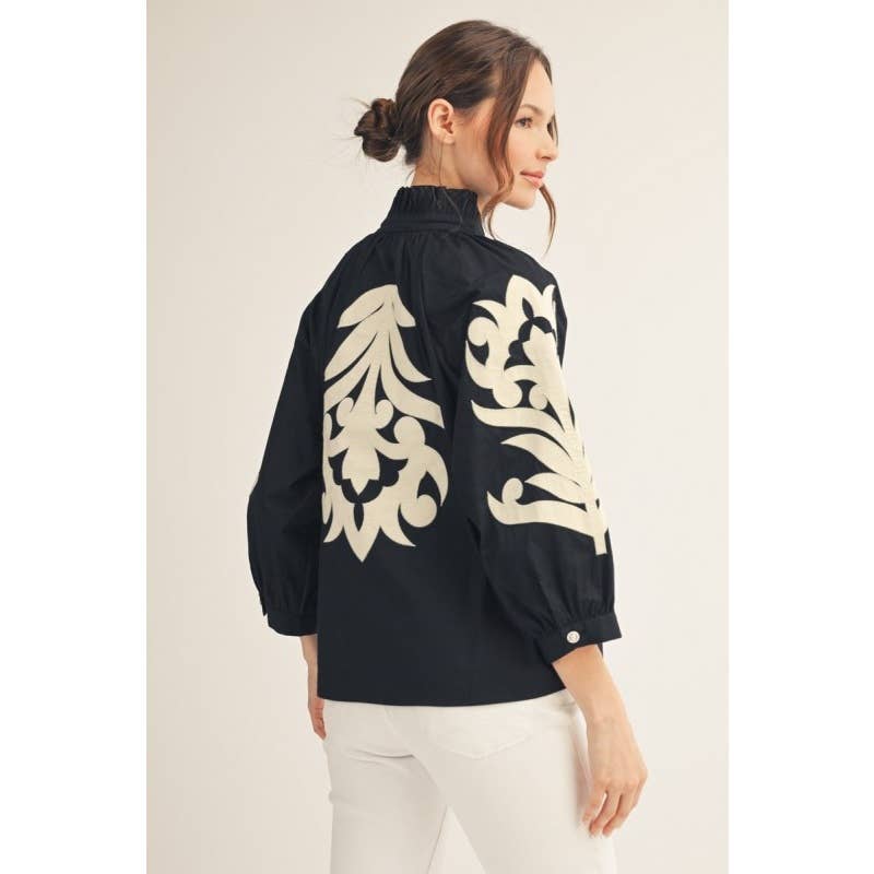 NEW Baroque applique detail top