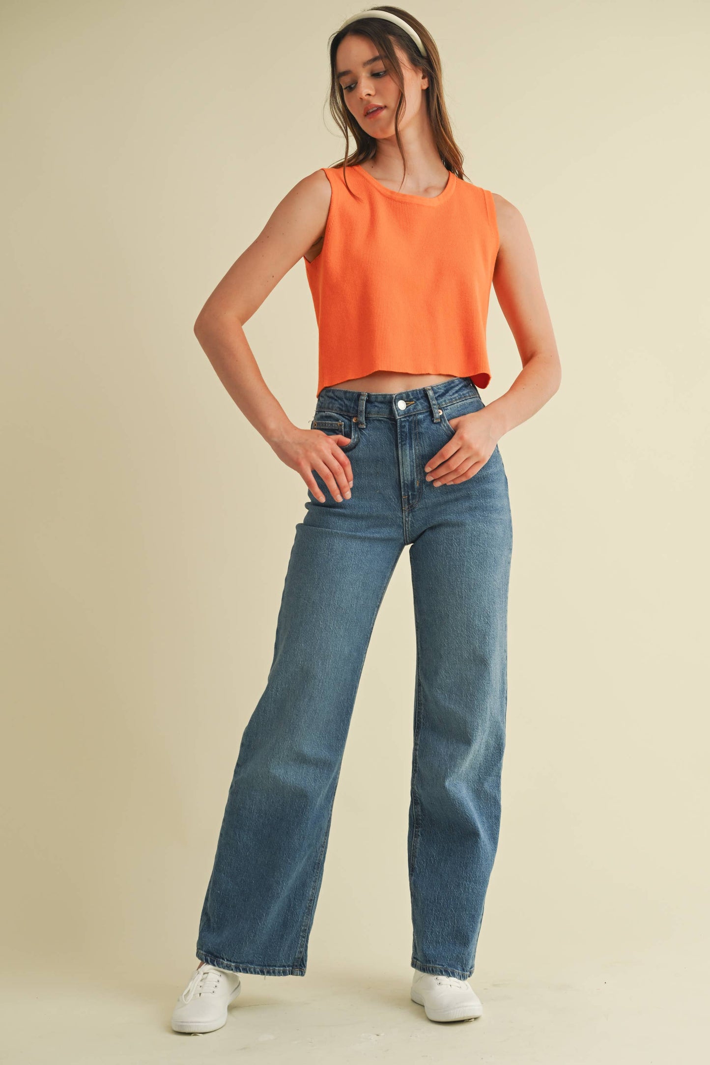 CSW17339 - BACK BOW TIE SLEEVELESS TOP