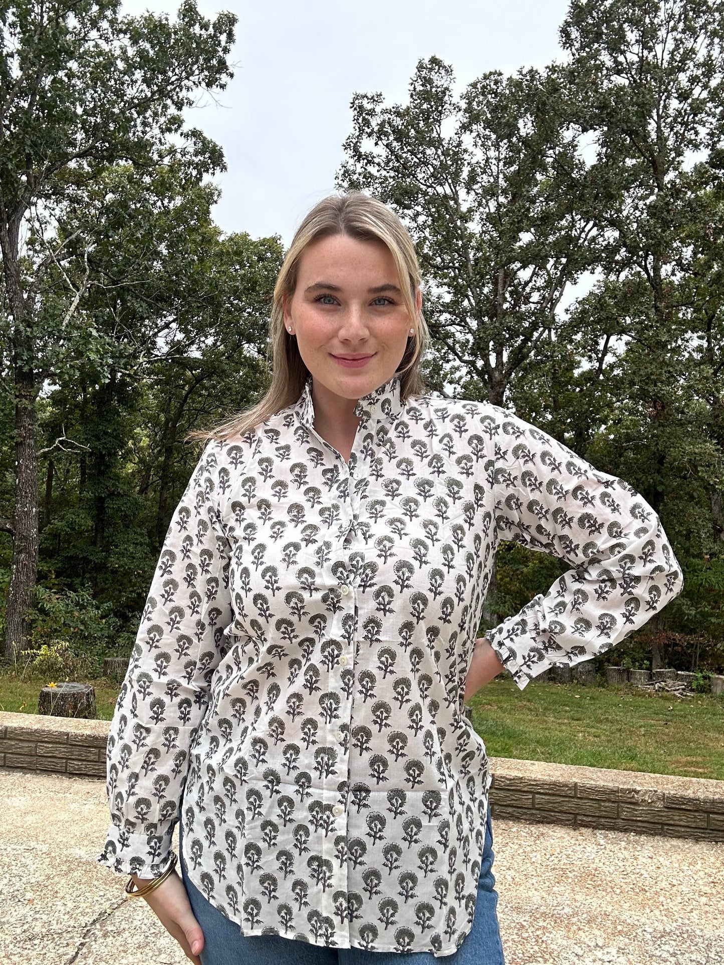 Women's Floral Block Print Ruffle Collar Button Downblouse