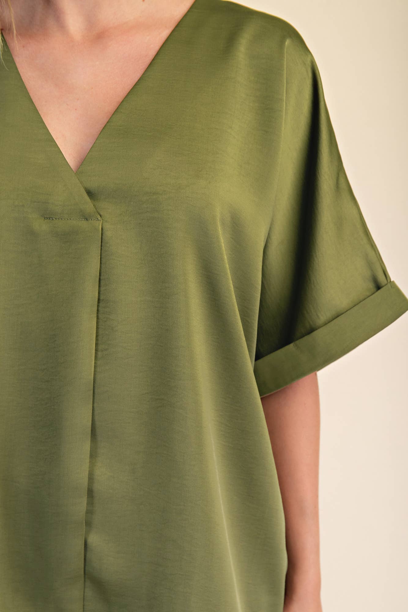 Pull Over Satin Blouse V-neck High Low