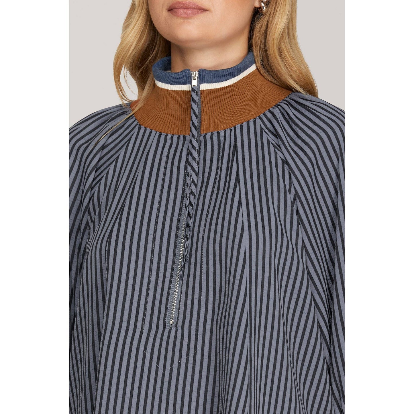 STRIPED TOP