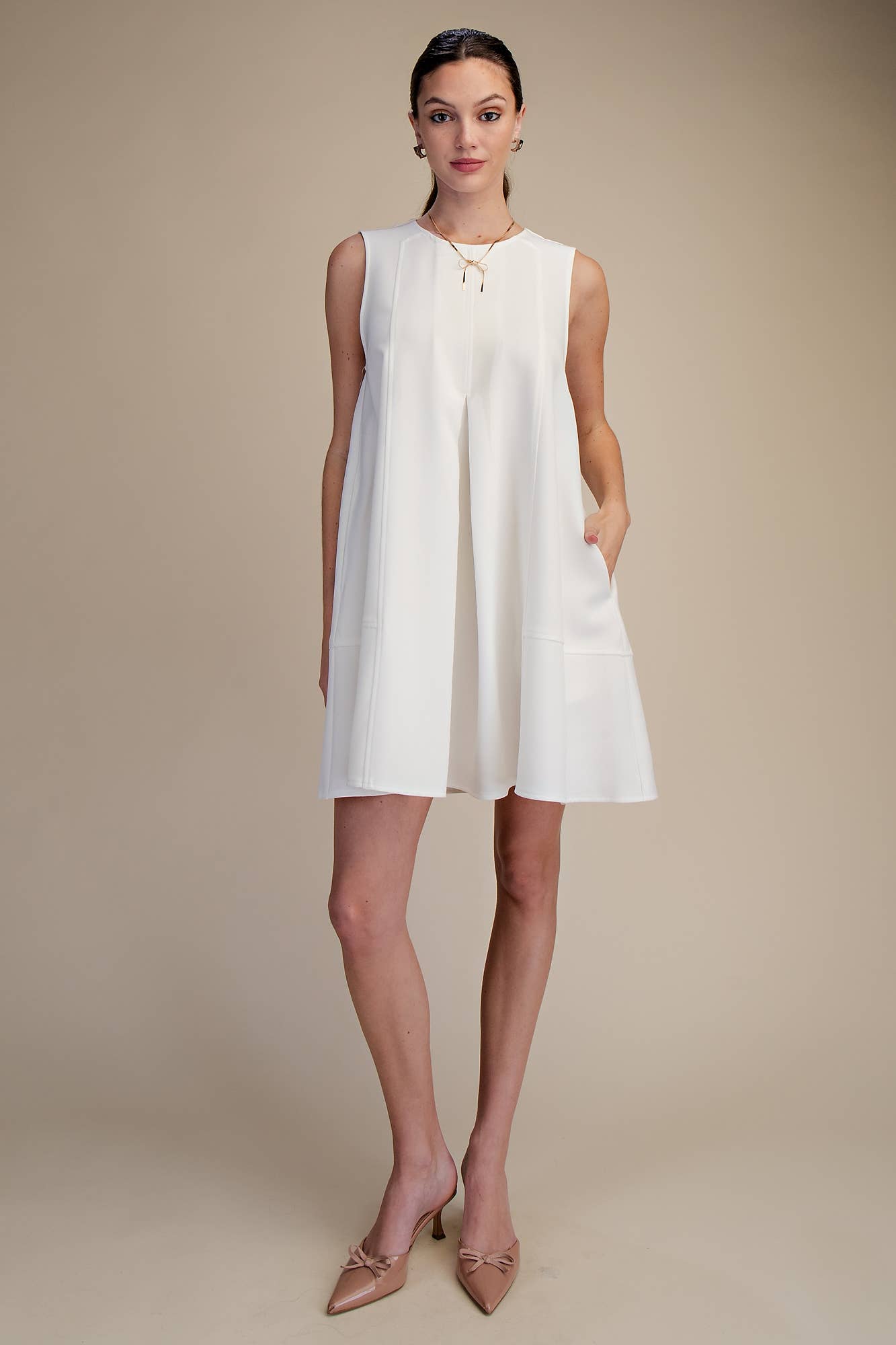 Round Neck Sleeveless Pleated Mini Dress