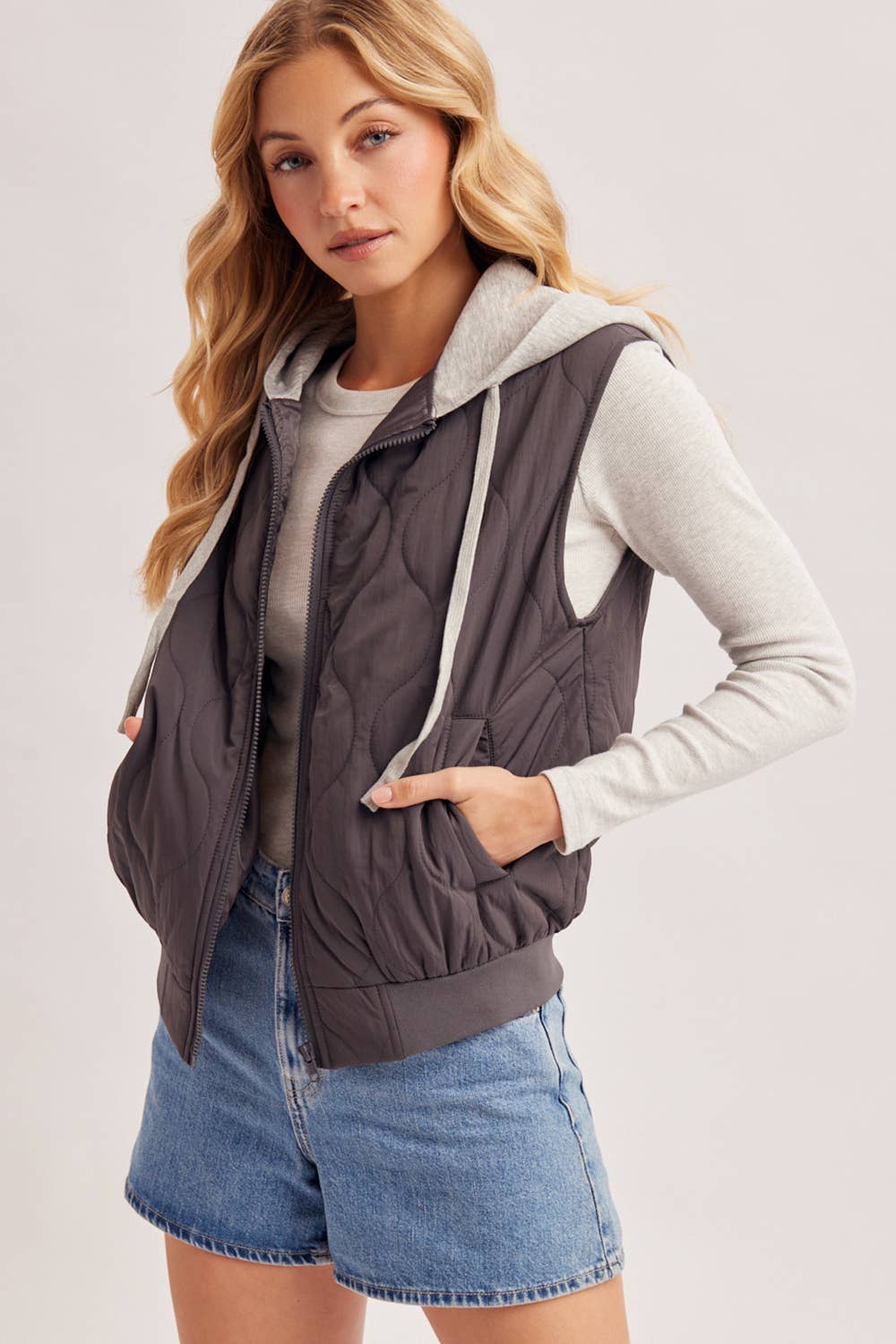 ZIPPER FRONT QUILTED PUFFER VEST CONTRAST HOODIE VEST