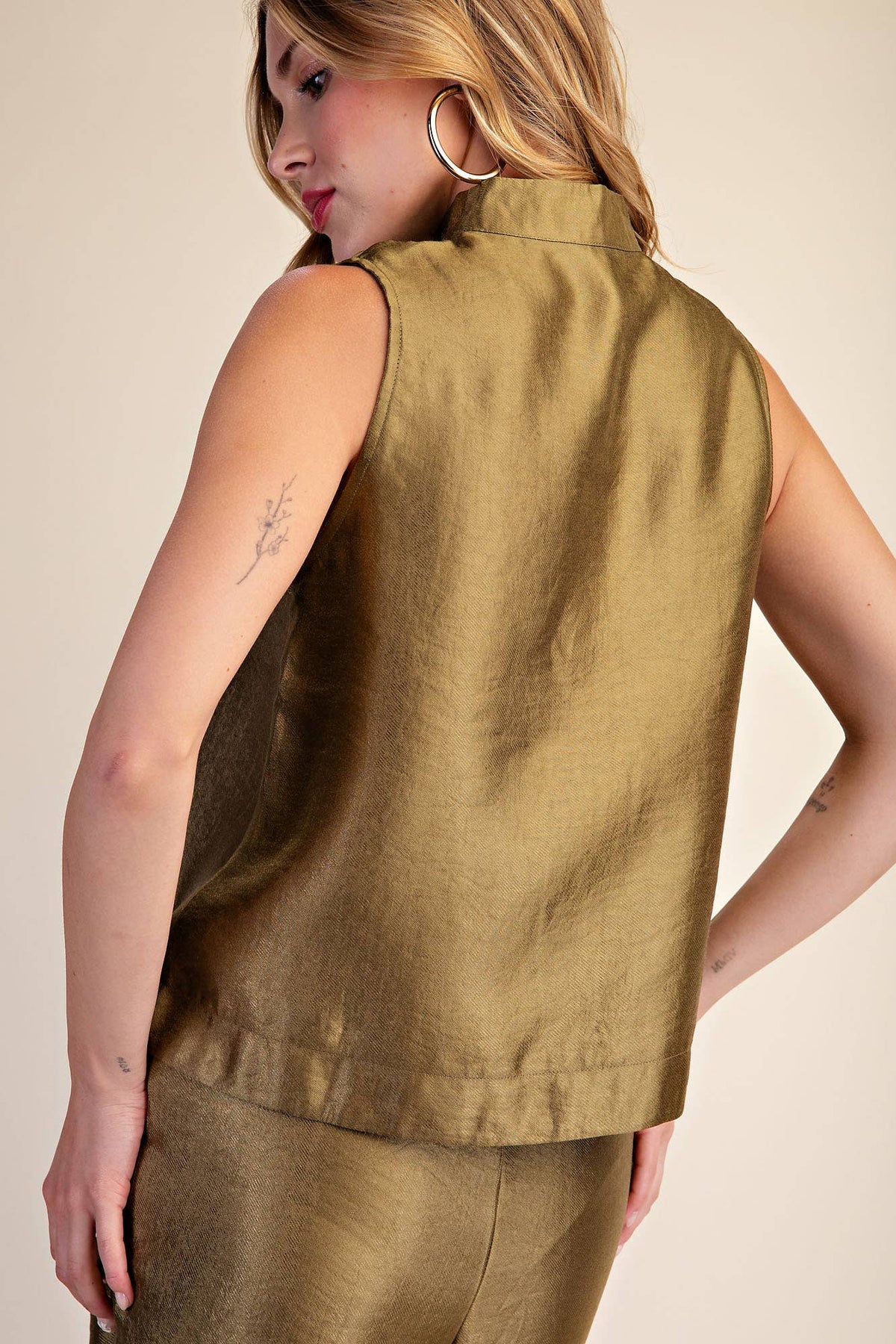 Stand Collar Slit V-Neck Sleeveless Top
