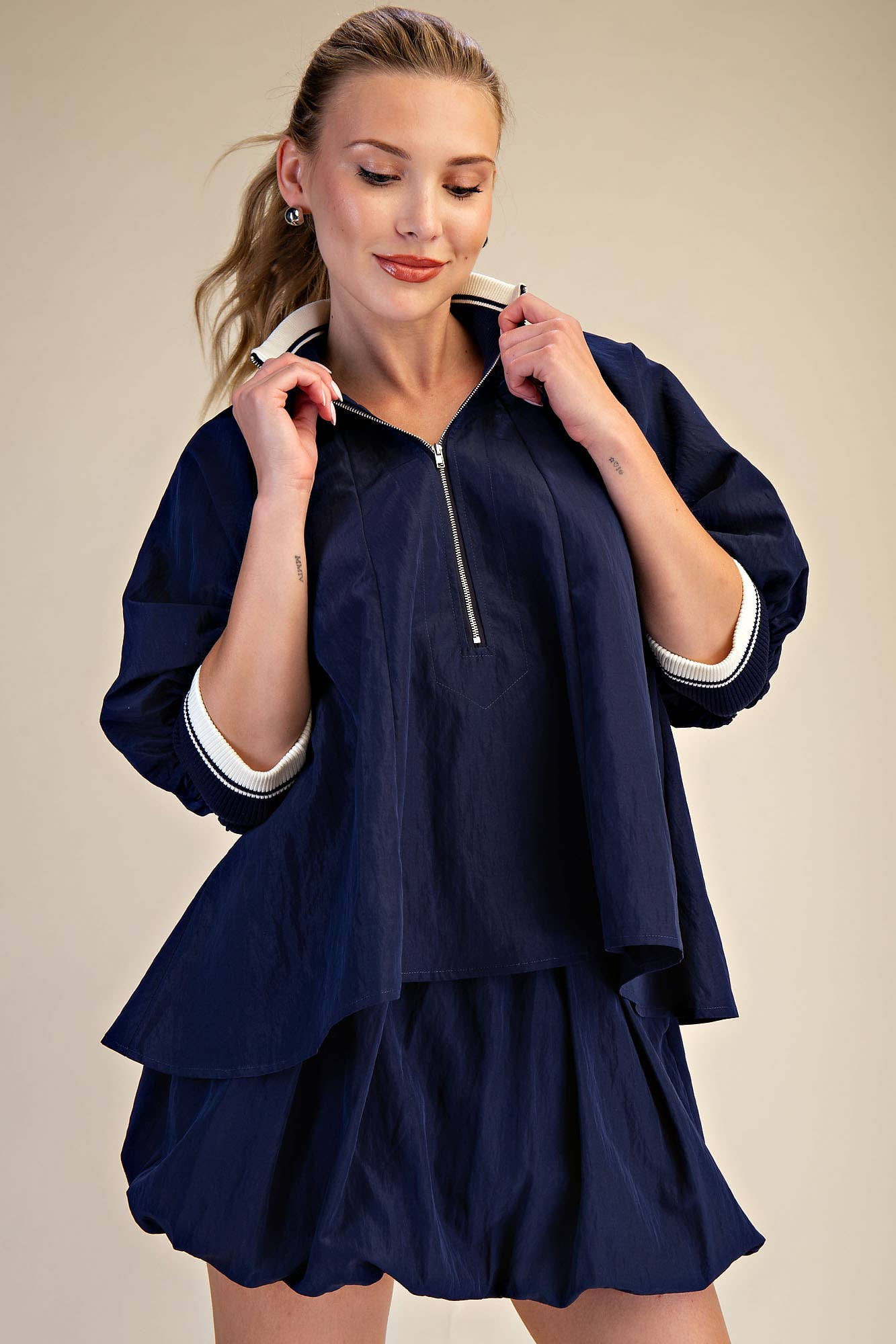 Mock Neck Band Puff Sleeve Blouse