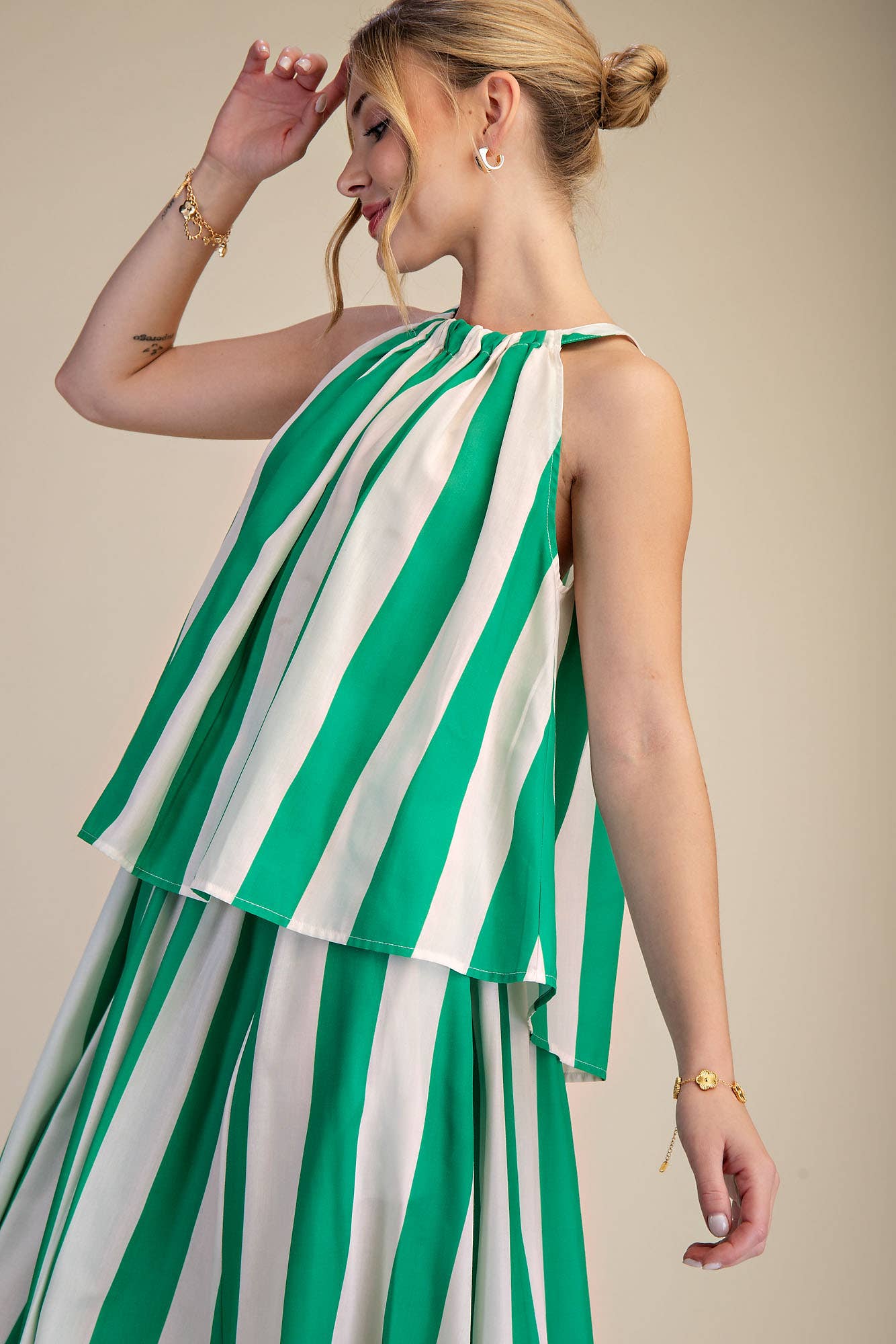 Round Neck Sleeveless Top