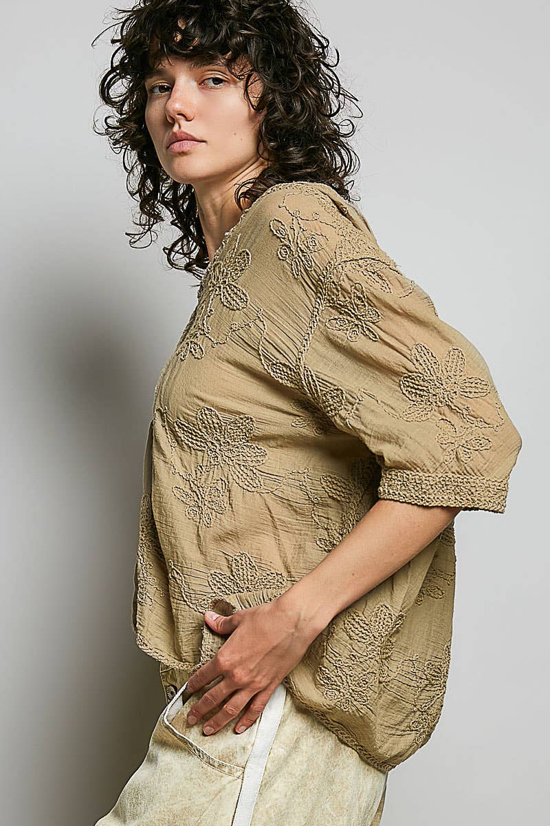 Short Sleeve Border Floral Embroidery Crochet Top