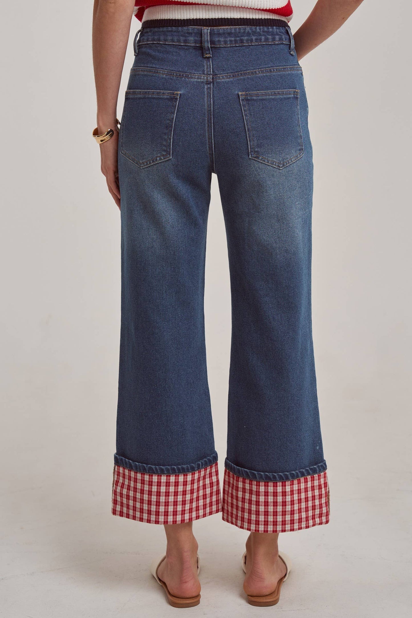 MID RISE STRAIGHT LEG JEANS WITH GINGHAM CHECK CUFF HEM