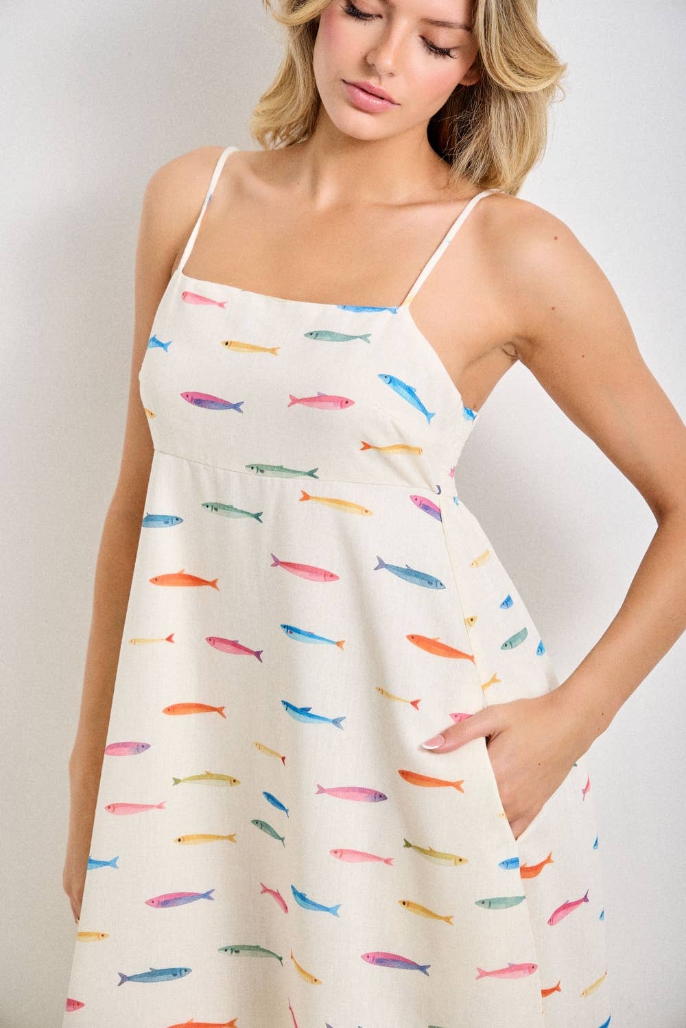 FISH PRINT SLEEVELESS MIDI DRESS