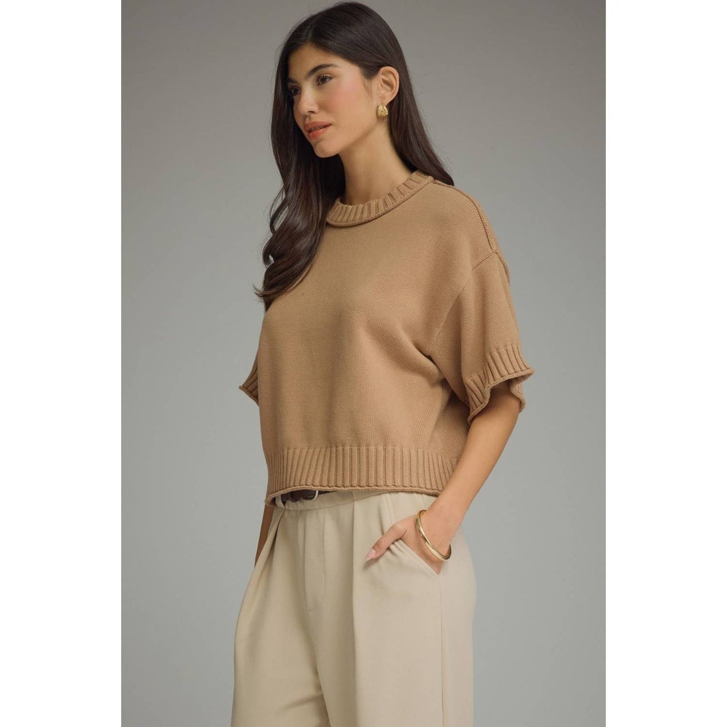 NEW Solid short sleeve knit top