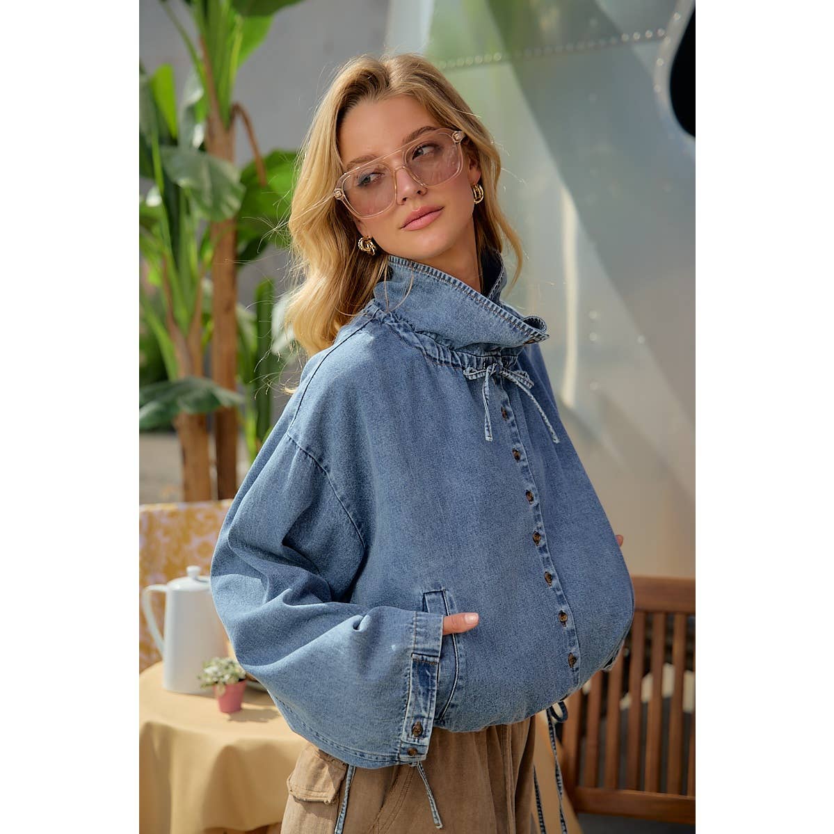 LIGHTWEIGHT WASHED DENIM DRAWSTRING HEM JACKET