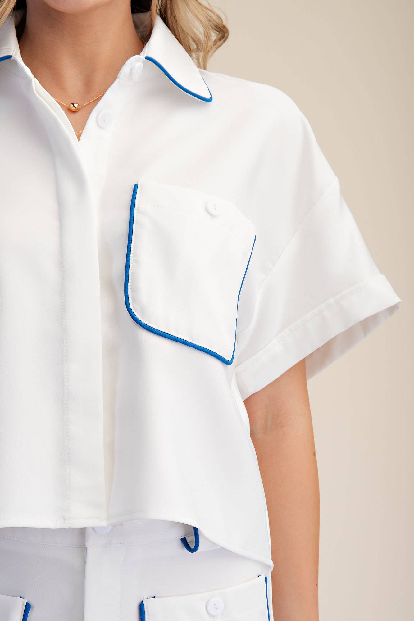 Collar Neck Short-Sleeve Front Pocket Crop Shirts