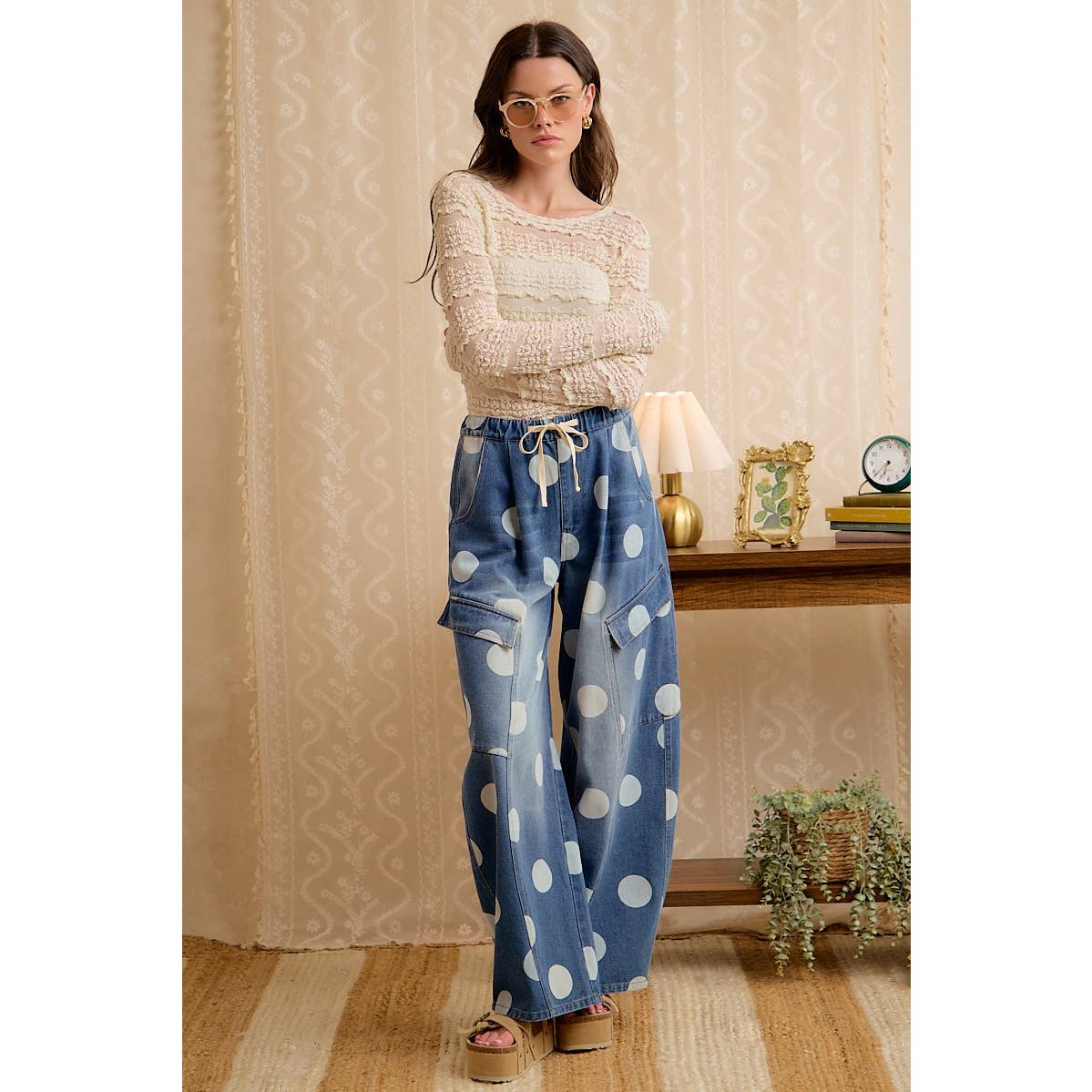 WASHED POLKA DOT DENIM BARREL PANTS WITH CARGO POCKETS