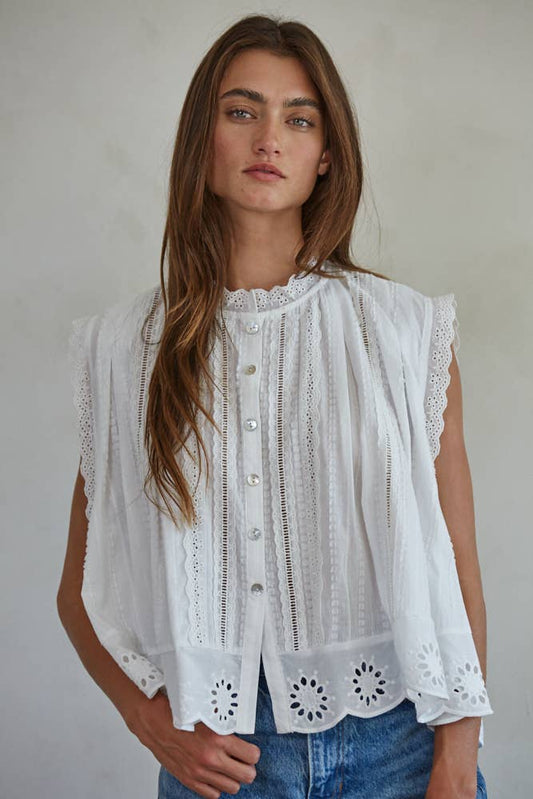 L8162 | Woven Cotton Eyelet Buttondown Sleeveless Top