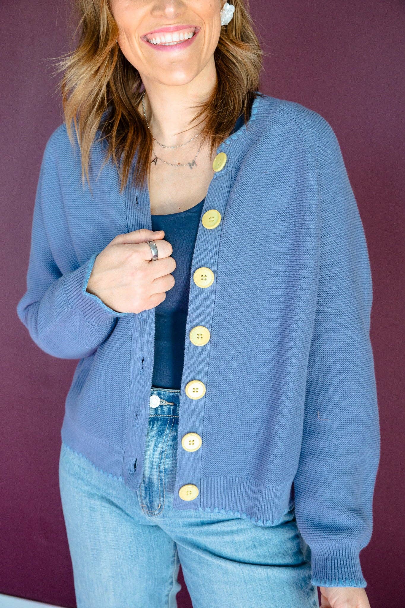 [Ellevate Basics] Contrast Button Front Cardigan