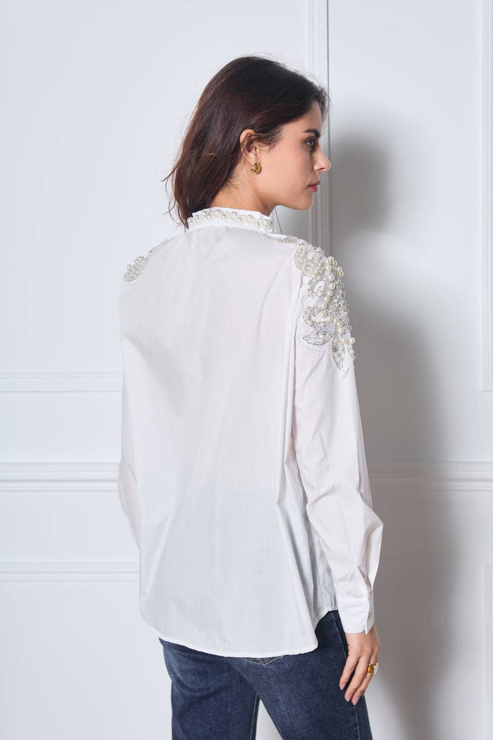 Shirt with beaded embroidery on the shoulders