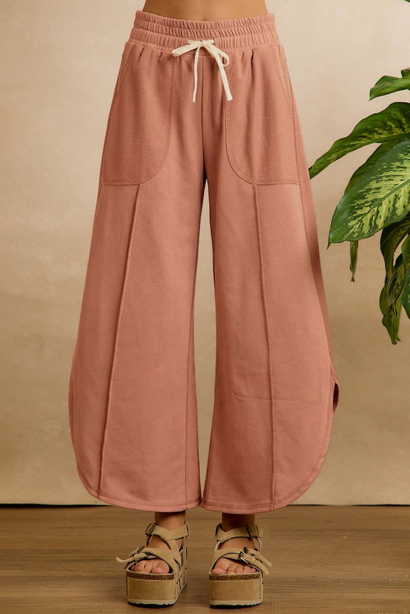 FRENCH TERRY OUT SEAM DETAIL TULIP HEM PANTS