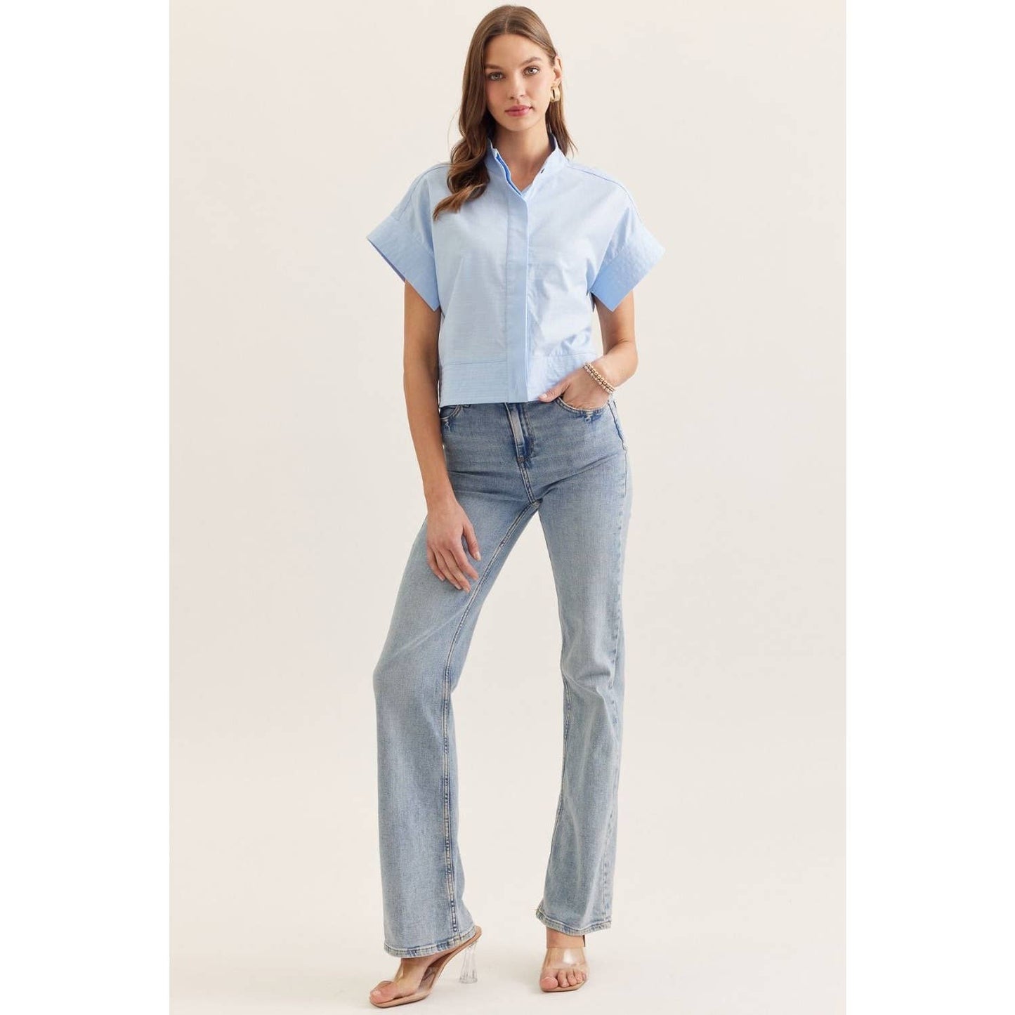 Solid short sleeve stand collar top