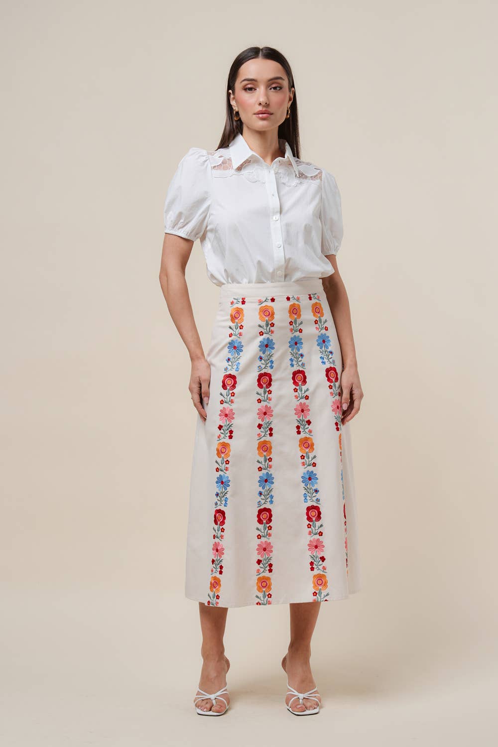 AK2736 Floral embroidered skirt